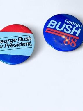 George Bush 88 Political Campaign Pinback Buttons - Red Blue